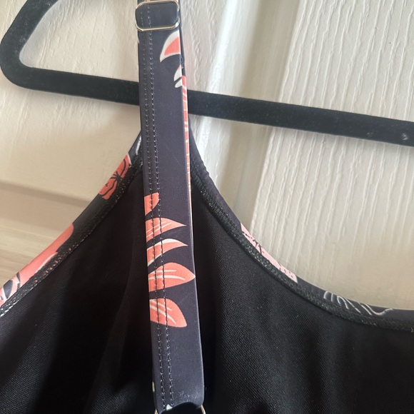 Floral Ruffle Tankini Top - Picture 3 of 5